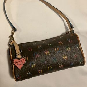 Dooney & Bourke Vintage Monogram Purse 👜🩵🩷